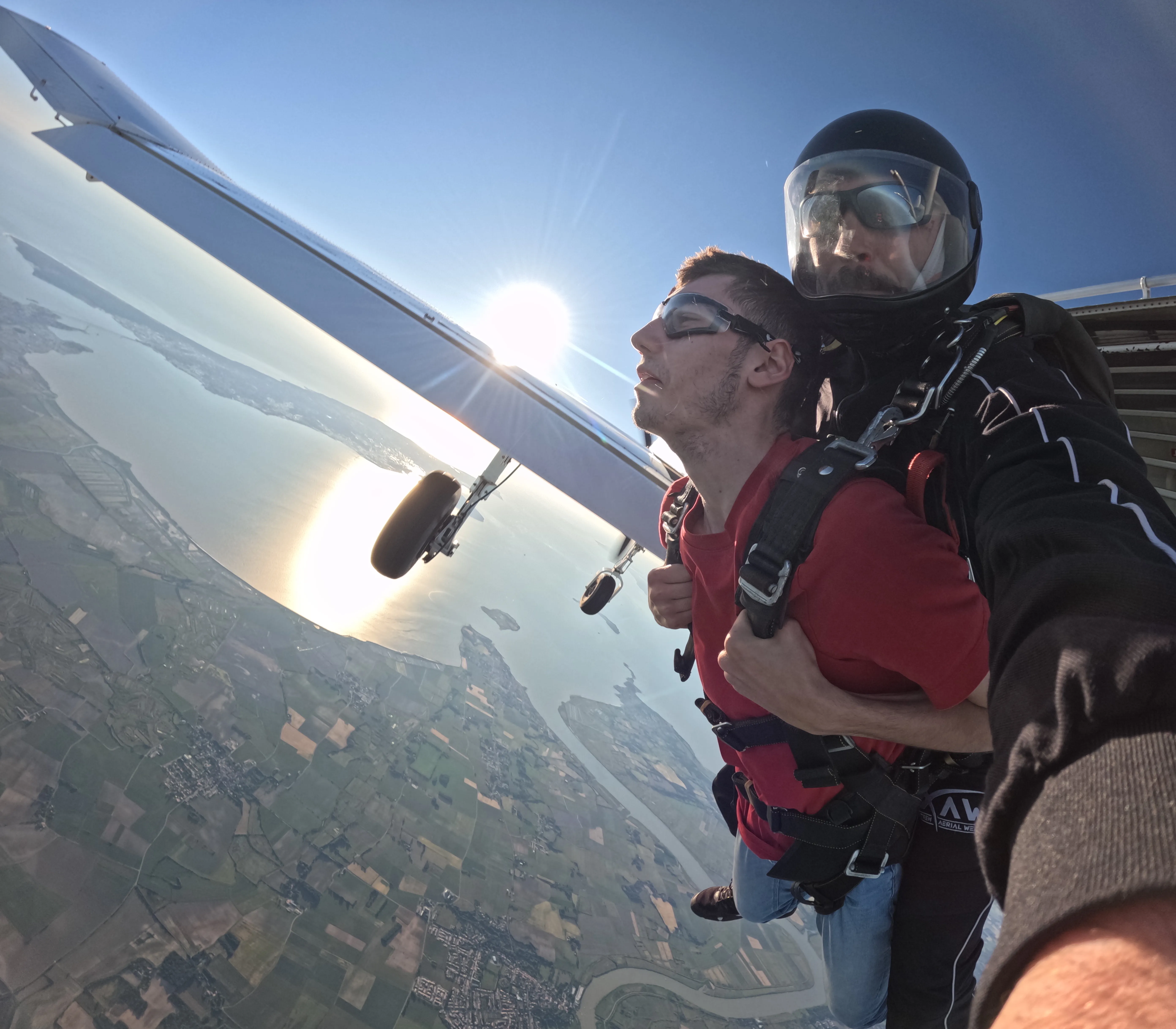 Saut en tandem en parachute près de La Rochelle avec moniteur diplômé